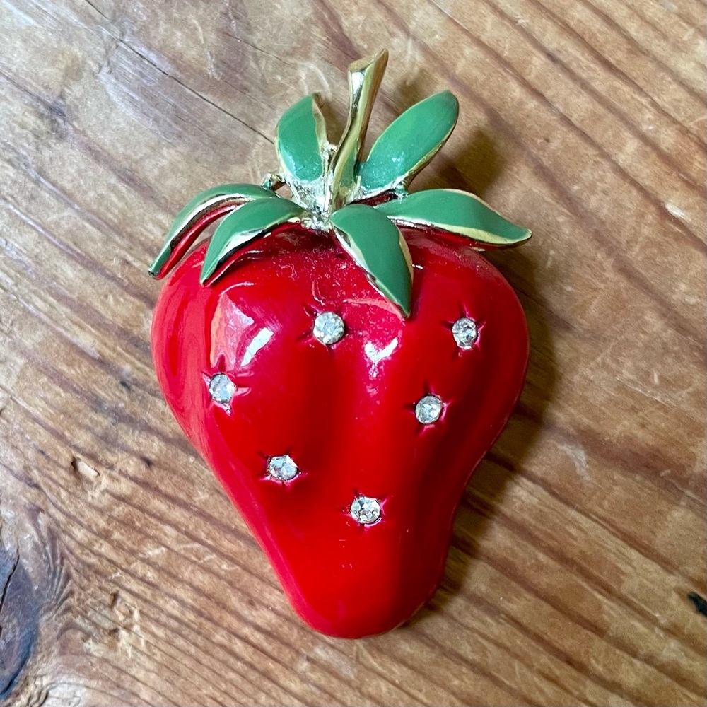 Vintage Strawberry Brooch Pin